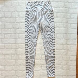 ALO Patterned Leggings- small